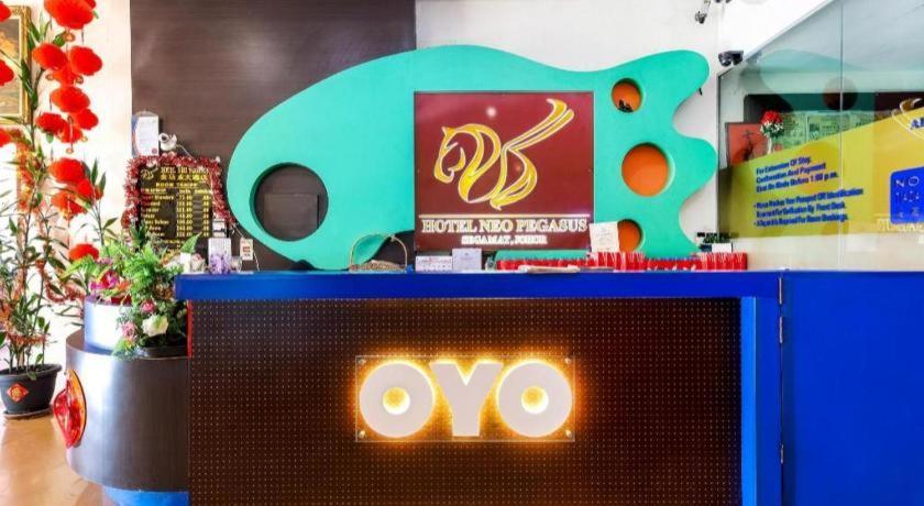 Super Oyo 1114 Neo Pegasus Hotel Segamat Extérieur photo