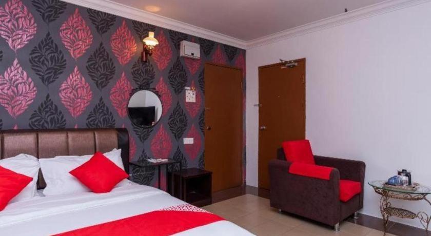 Super Oyo 1114 Neo Pegasus Hotel Segamat Extérieur photo