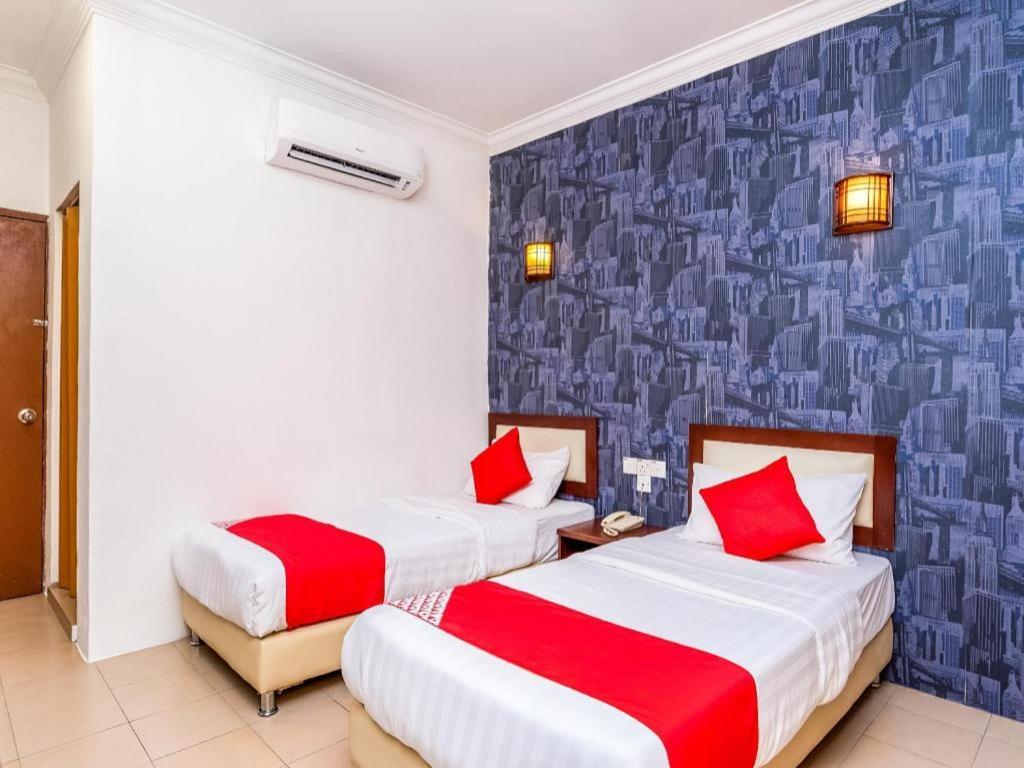 Super Oyo 1114 Neo Pegasus Hotel Segamat Extérieur photo