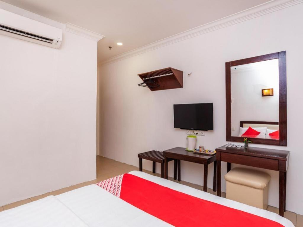 Super Oyo 1114 Neo Pegasus Hotel Segamat Extérieur photo