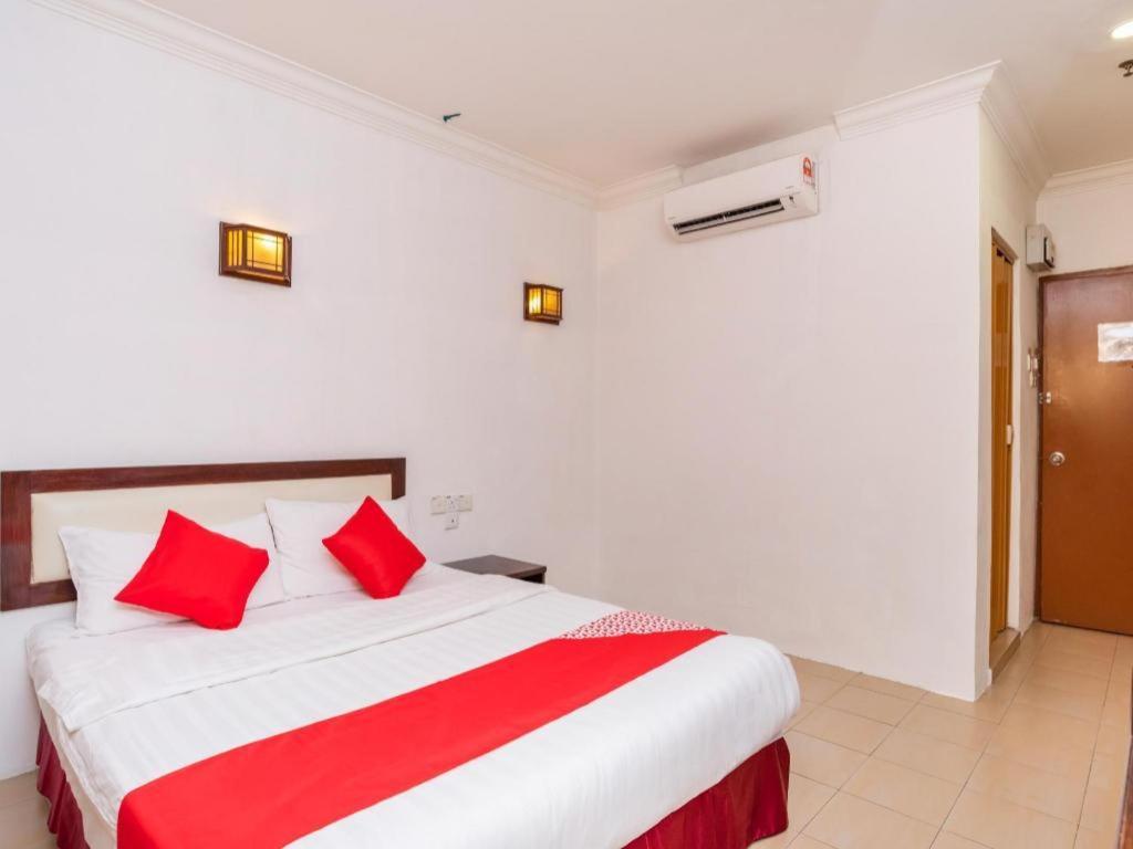 Super Oyo 1114 Neo Pegasus Hotel Segamat Extérieur photo