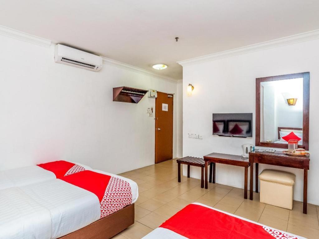 Super Oyo 1114 Neo Pegasus Hotel Segamat Extérieur photo