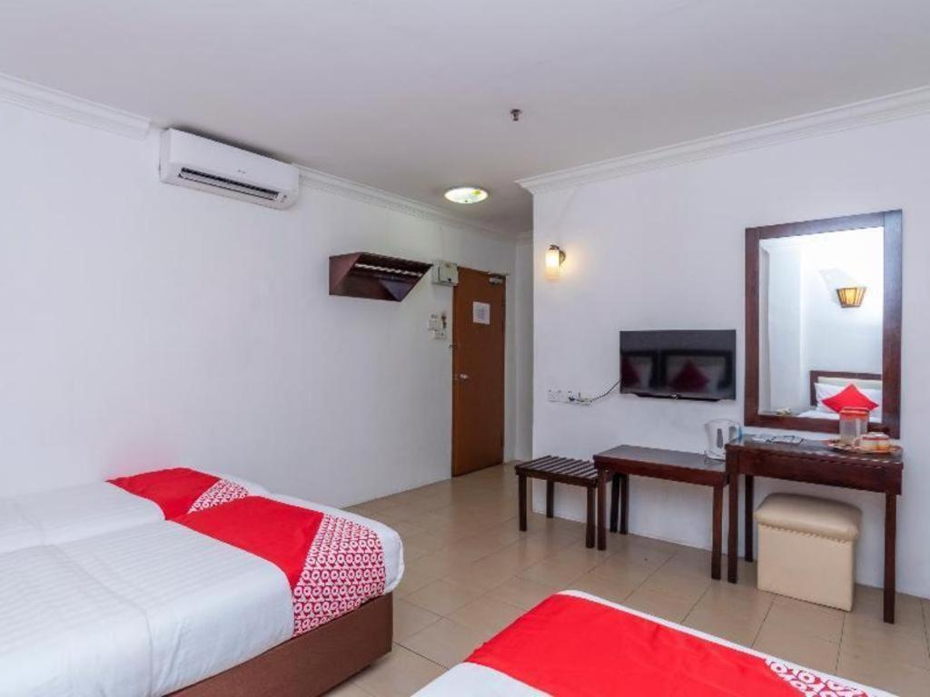 Super Oyo 1114 Neo Pegasus Hotel Segamat Extérieur photo